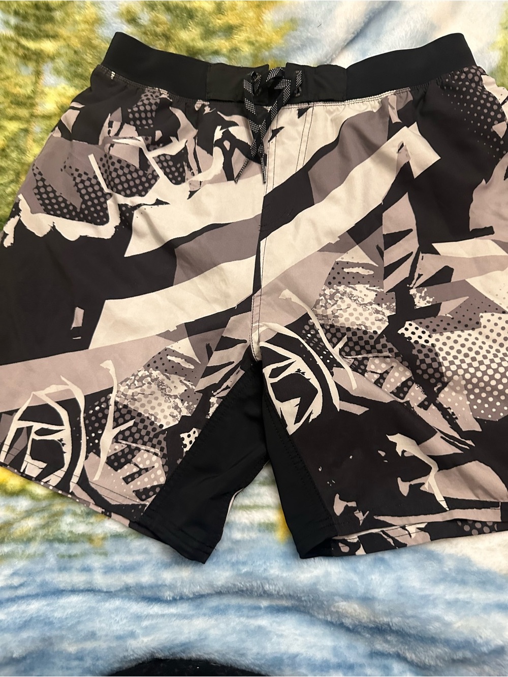 Men's Nike Black & Gray Patterned Swim Shorts